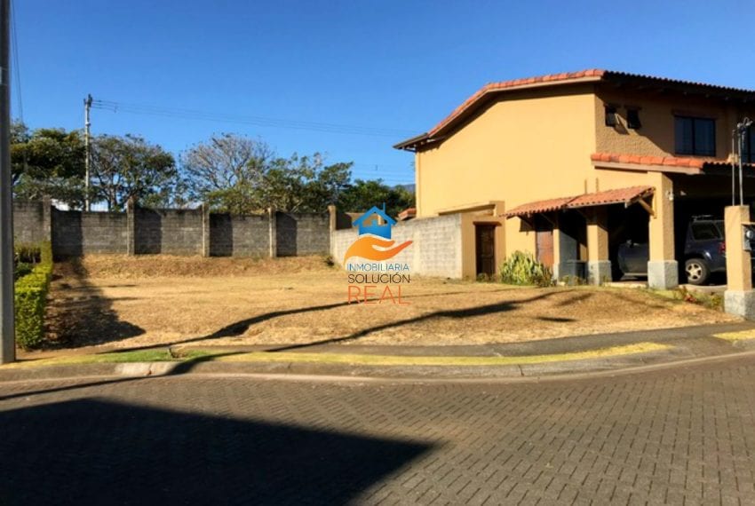 Venta de Lote en San Joaquin de Flores, Heredia Exclusivo Condominio